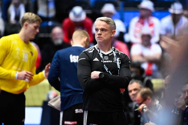 KRISTIANSTAD, SVERIGE 20260120 Iceland s head coach Snorri Steinn GuÃ°jonsson during the 2026 EHF European Men s Handball Championship (the EHF Euro 2026) match between Hungary and Iceland at Kristianstad Arena, in Kristianstad, Sweden, on January 20, 2026. KRISTIANSTAD SVERIGE x50090x