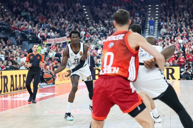 Isaac Bonga (Partizan Mozzart Bet Belgrad, 17) mit Ball, GER, FC Bayern Basketball vs. Partizan Mozzart Bet Belgrad, Basketball, Euroleague, 23. Spieltag, Saison 2025 2026, 20.01.2026, GER, FC Bayern Basketball vs. Partizan Mozzart Bet Belgrad, Basketball, Euroleague, 23. Spieltag, Saison 2025 2026, 20.01.2026 Muenchen Copyright: xEibner-Pressefoto JennixMaulx EP_JML