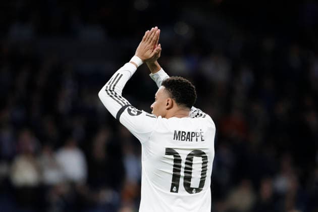 UEFA champions league - Real Madrid vs AS Monaco MADRID, SPAIN - January 20:Kylian Mbappe of Real Madrid apologizes to Monaco fans after scoring during the UEFA champions league 2025 26 match between Real Madrid and AS Monaco at Santiago Bernabeu Stadium. (Photo by Guille Martinez f22photo) Madrid Santiago Bernabeu Stadium Spain Copyright: xGuillermoxMartinezx