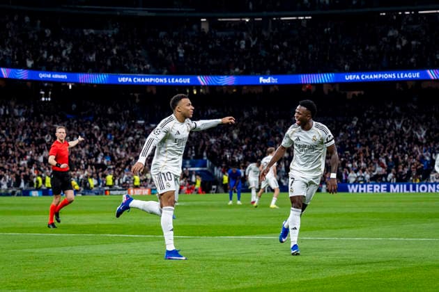 Real Madrid C.F. v AS Monaco - UEFA Champions League 2025 26 League Phase MD7 Kylian Mbappe of Real Madrid (L) celebrates his goal with Vinicius Junior of Real Madrid (R) during the UEFA Champions League 2025 26 League Phase MD7 match between Real Madrid C.F. and AS Monaco at Estadio Santiago Bernabeu on January 20, 2026 in Madrid, Spain. Madrid Estadio Santiago Bernabeu Madrid Spain Copyright: xAlbertoxGardinx AGardin_20260120_Foot_Champ_ReaMad_Mon_0656