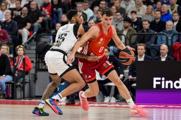 Basketball, Euroleague, 20260120, FC Bayern München - Partizan Mozzart Bet Belgrade. Im Bild v.l. Cameron PAYNE (Belgrad, 15), Neno DIMITRIJEVIC (Bayern, 0). München SAP Garden Bayern Deutschland Copyright: Passion2Press.dex xMarkusxFischex