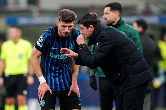 Inter Milan™s Petar Sucic celebrates after scoring goal for his team during the Uefa Champions League soccer match between Inter and Arsenal at the San Siro Stadium in Milan , north Italy - Tuesday , January 20, 2026. - Soccer .  Copyright: xMarcoxAlpozzi LaPressex