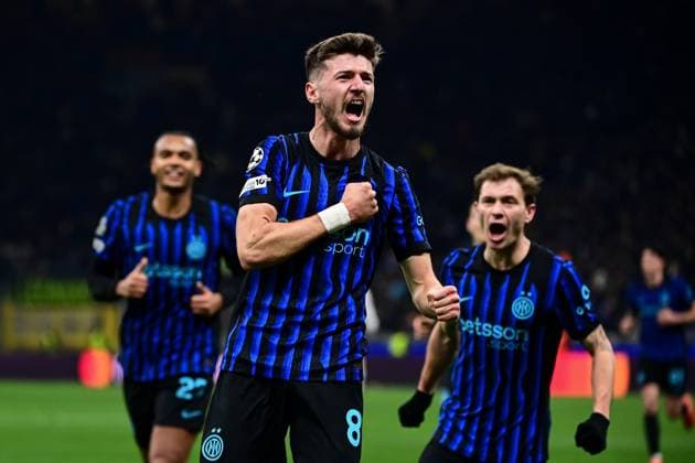 Inter Milan v Arsenal - UEFA Champions League MILAN, ITALY - JANUARY 20: Petar Sucic of Inter Milan celebrates after scoring his team first goal during the UEFA Champions league football match Inter Milan vs Arsenal at the San Siro Stadium in Milan, Italy on January 20, 2026 Piero Cruciatti Anadolu Milan Italy. Editorial use only. Please get in touch for any other usage.  Copyright: x2026xAnadoluxPieroxCruciattix