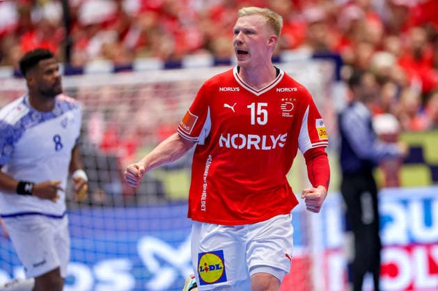 20.01.2026, Handball, Men s EHF EURO 2026, Dänemark - Portugal, Jyske Bank Boxen in Herning, Dänemark, Preliminary Round: Magnus Saugstrup Jensen (Denmark 15) jubelnd Dänemark