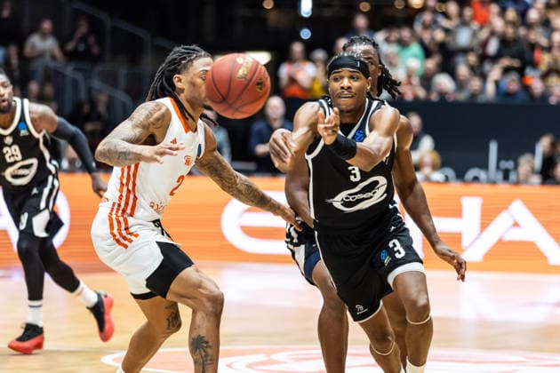 GER, BKT EuroCup, Saison 2025 2026, Niners Chemnitz - Cosea JL Bourg-en-Bresse. 20.01.2026, Messe, Chemnitz, GER, BKT EuroCup, Saison 2025 2026, Niners Chemnitz - Cosea JL Bourg-en-Bresse. Assemian Moulare (Cosea JL Bourg-en-Bresse 3) Foto Alexander Trienitz Chemnitz Messe Sachsen Deutschland