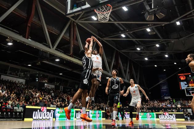 GER, BKT EuroCup, Saison 2025 2026, Niners Chemnitz - Cosea JL Bourg-en-Bresse. 20.01.2026, Messe, Chemnitz, GER, BKT EuroCup, Saison 2025 2026, Niners Chemnitz - Cosea JL Bourg-en-Bresse. Kostja Mushidi (Niners Chemnitz, 11) Foto Alexander Trienitz Chemnitz Messe Sachsen Deutschland