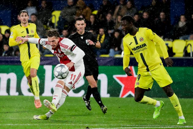 Villarreal CF v AFC Ajax - UEFA Champions League 2025 26 League Phase MD7 Mika Godts of Ajax plays during the UEFA Champions League match between Villarreal CF and A.F.C Ajax at La Ceramica Stadium in Villarreal, Spain, on January 20, 2025. Villarreal Spain  Copyright: xJosexMiguelxFernandezx originalFilename:fernandezdevelascosanz-villarre260120_npkvm.jpg