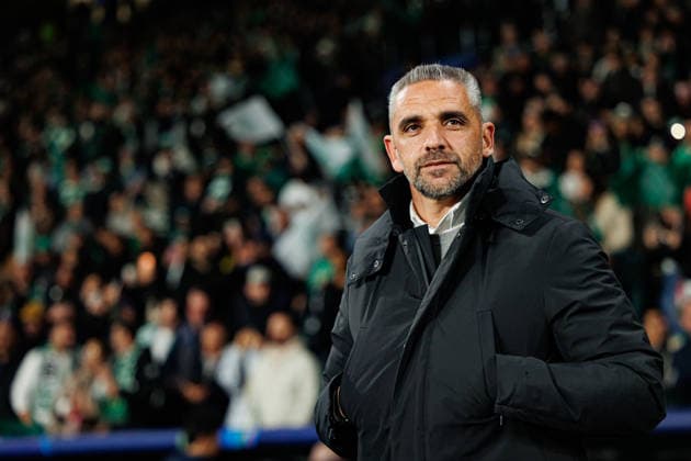 Rui Borges seen during UEFA Champions League game between teams of Sporting CP and Paris Saint-Germain at Estadio Jose Alvalade (Maciej Rogowski Ball Raw Images) Lisbon Estadio Jose Alvalade Portugal Copyright: xMaciejxRogowskix maciejrogwski_sporting_psg_2526-08
