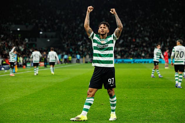 Luis Suarez seen celebrating after scoring goal during UEFA Champions League game between teams of Sporting CP and Paris Saint-Germain at Estadio Jose Alvalade (Maciej Rogowski Ball Raw Images) Lisbon Estadio Jose Alvalade Portugal Copyright: xMaciejxRogowskix maciejrogwski_sporting_psg_2526-31