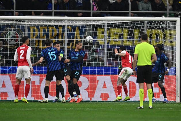 Gabriel Jesus of Arsenal F.C. scores the goal for 1-2 during the UEFA Champions League phase day 7 football match between F.C. Inter and Arsenal F.C. at the San Siro Stadium on January 20, 2026 in Milan, Italy.  Copyright: xDomenicoxCippitelli IPAxSportx xipa-agency.netx xx IPA_70344943 IPA_Agency_IPA70344943