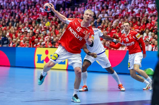 20.01.2026, Handball, Men s EHF EURO 2026, Dänemark - Portugal, Jyske Bank Boxen in Herning, Dänemark, Preliminary Round: Magnus Saugstrup Jensen (Denmark 15) Dänemark