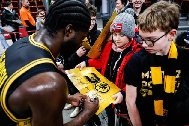 Sopot, 20.01.2026 FIBA EUROPE CUP KOSZYKOWKA MEZCZYZN MECZ Energa Trefl Sopot - Rostock Seawolves FIBA EUROPE CUP BASKETBALL LEAGUE GAME Energa Trefl Sopot - Rostock Seawolves NZ kibice fans supporters , Dylan Addae-Wusu , FOT. KRZYSZTOF POLACZYK 058sport.pl NEWSPIX.PL --- newspix.pl POLAND OUT! 