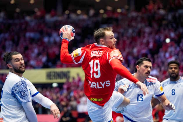 European Men s Handball Championship: Denmark - Portugal Denmark s Mathias Gidsel in action with Portugal s Luis Frade and Salvador Salvador during the men s handball match between Denmark and Portugal in EHF Euro 2026 group B at Jyske Bank Boxen in Herning on Tuesday, January 20, 2026. (Photo: Bo Amstrup Ritzau Scanpix) , Herning Denmark Mors Copyright: BoxAmrstrupx xRitzauxScanpix BoxAmstrupx spdk20260120-231027-L