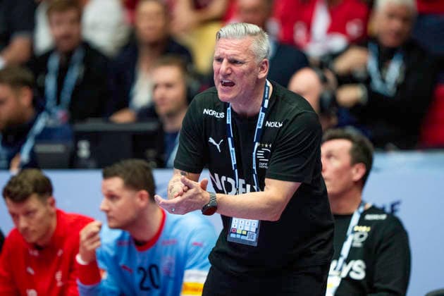 Men s Handball European Championship, EM, Europameisterschaft Denmark - Portugal Denmark s national coach Nikolaj Jacobsen reacts during the men s handball match between Denmark and Portugal in EHF Euro 2026 group B at Jyske Bank Boxen in Herning on Tuesday, January 20, 2026. (Photo: Bo Amstrup Ritzau Scanpix) , Herning Denmark Mors Copyright: BoxAmrstrupx xRitzauxScanpix BoxAmstrupx spdk20260120-224420-L