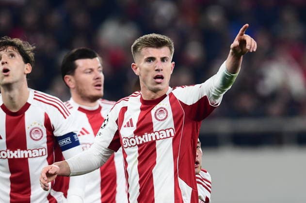 UEFA Champions League, Olympiacos FC vs Bayer 04 Leverkusen - Costinha of Olympiacos celebrate after scoring the 1-0 during the UEFA Champions League league phase matchday 7 soccer match betweenOlympiacos and Leverkusen held at Georgios Karaiskakis Stadium in Piraeus, Greece, 20 January 2025. IMAGO ONE INCH PRODUCTIONS PIRAEUS Greece Copyright: xOnexInchxProductionsx 6819479