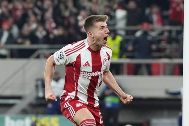 UEFA Champions League, Olympiacos FC vs Bayer 04 Leverkusen - Costinha of Olympiacos celebrate after scoring the 1-0 during the UEFA Champions League league phase matchday 7 soccer match betweenOlympiacos and Leverkusen held at Georgios Karaiskakis Stadium in Piraeus, Greece, 20 January 2025. IMAGO ONE INCH PRODUCTIONS Î‘Î˜Î—ÎÎ‘ Greece Copyright: xOnexInchxProductionsx 6819128