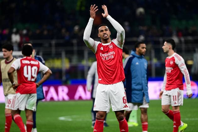 Inter Milan v Arsenal - UEFA Champions League MILAN, ITALY - JANUARY 20: Gabriel Magalhaes of Arsenal cheers fans at the end of the UEFA Champions league football match Inter Milan vs Arsenal at the San Siro Stadium in Milan, Italy on January 20, 2026 Piero Cruciatti Anadolu Milan Italy. Editorial use only. Please get in touch for any other usage.  Copyright: x2026xAnadoluxPieroxCruciattix