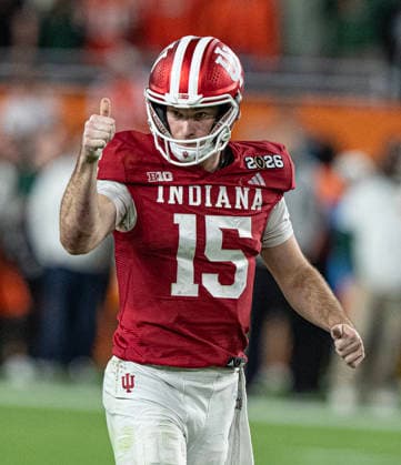 January 19, 2026, Indianapolis, Indiana, USA: Indiana Universitys quarterback Fernando Mendoza signals to a teammate the College Football National Championship. Indiana went on to win over the University of Miami, 27-21. Monday, Jan. 19, 2026. Indianapolis USA - ZUMAr44_ 20260119_zsp_r44_007 Copyright: xThomasxJ.xRussox
