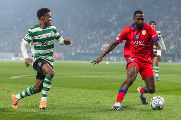 January 20, 2026, Lisbon, Portugal: Geny Catamo (L) from Sporting CP and Willian Pacho (R) from Paris Saint-Germain seen in action during the UEFA Champions League Matchday 7 between Sporting CP and Paris Saint-Germain (PSG) at Estadio de Alvalade Stadium. Final score; Sporting CP 2-1 Paris Saint-Germain Lisbon Portugal - ZUMAs197 20260120_aaa_s197_442 Copyright: xHugoxAmaralx