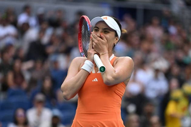 TENNIS AUSTRALIAN OPEN, Elena-Gabriela Ruse of Romania celebrates match point during the Women™s 2nd round match against Ajla Tomljanovic of Australia on day 4 of the 2026 Australian Open tennis tournament at Melbourne Park in Melbourne, Wednesday, January 21, 2026. ( NO ARCHIVING MELBOURNE VICTORIA AUSTRALIA  Copyright: xJAMESxROSSx 20260121112157474492