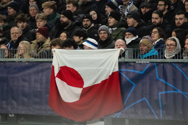 F.C. Copenhagen v SSC Napoli - UEFA Champions League 2025 26 League Phase MD7 Football fans of F.C. Copenhagen display a Greenlandic flag during the UEFA Champions League 2025 26 League Phase MD7 match between F.C. Copenhagen and S.S.C. Napoli at Parken Stadium in Copenhagen, Denmark, on January 20, 2026. Copenhagen Denmark  Copyright: xKristianxTuxenxLadegaardxBergx originalFilename:berg-fccopenh260120_np2RX.jpg