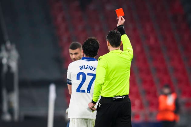 Champions League League Phase FC Kobenhavn vs Napoli 20 01 2026 Referee Referee Irfan Peljto gives red card to 27 FCK Thomas Delaney Champions League League League Phase FC Kobenhavn vs Napoli 20 01 2026 Kobenhavn, Denmark 20 January, 2026 UK Champions League League League Phase FC Copenhagen vs Napoli, Parken, Copenhagen, Denmark Kobenhavn Parken Denmark Copyright: xMichaelxBarrettxBoesenx