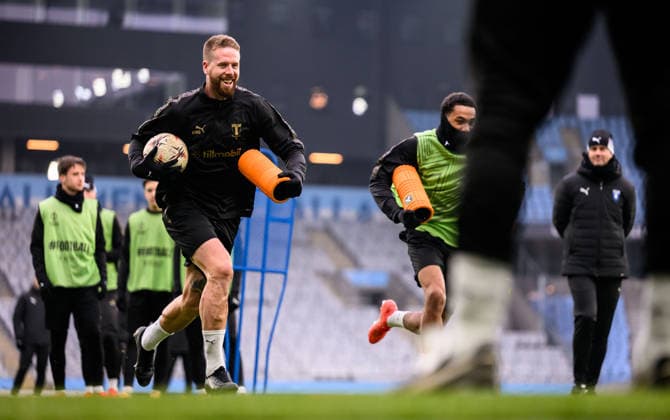 260121 Pontus Jansson and Theodor Lundbergh during a UEFA Europa League training session with Malmö FF on January 21, 2026 in Malmö. Photo: Petter Arvidson BILDBYRAN kod PA PA1127 fotboll football soccer fotball uefa europa league europa league träning practice training malmö ff bbeng Copyright: PETTERxARVIDSON BB260121PA004
