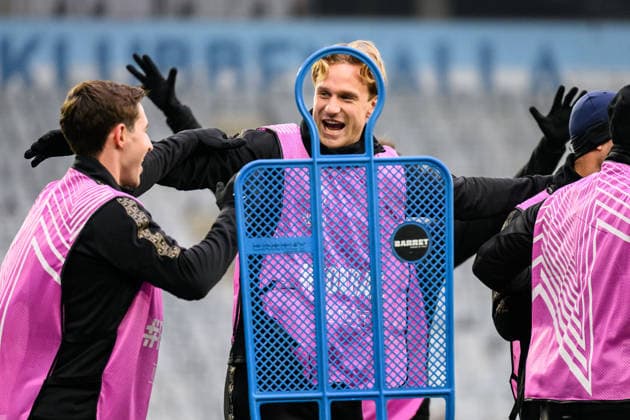 260121 Lasse Berg Johnsen and Erik Botheim during a UEFA Europa League training session with Malmö FF on January 21, 2026 in Malmö. Photo: Petter Arvidson BILDBYRAN kod PA PA1127 fotboll football soccer fotball uefa europa league europa league träning practice training malmö ff bbeng Copyright: PETTERxARVIDSON BB260121PA019