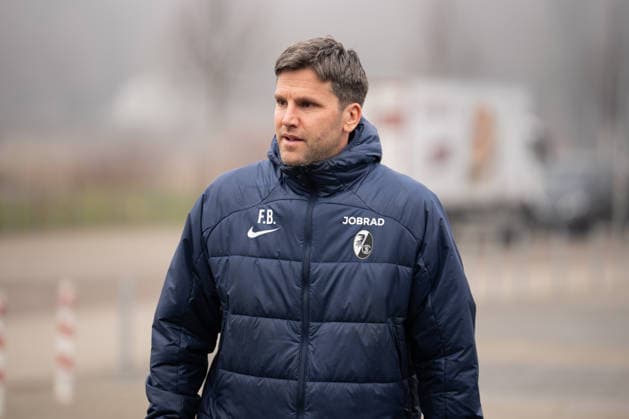Fussball, Bundesliga, Herren, Training SC Freiburg - Europa-Park-Stadion, Europa Park Stadion,: Florian Bruns (SC Freiburg, Co-Trainer) Freiburg Europa Park Stadion Baden-Württemberg Deutschland Copyright: xFINLEYxMÖRCHx