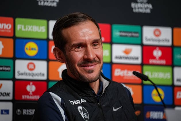 Fussball, Bundesliga, Herren, Freiburg - Europa-Park-Stadion, Europa Park Stadion,: Presse Konferenz, Europa League Spiel, Maccabi Tel-aviv, Julian Schuster (SC Freiburg, Trainer) Freiburg Europa Park Stadion Baden-Württemberg Deutschland Copyright: xFINLEYxMÖRCHx