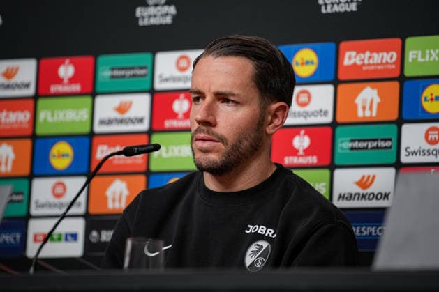 Fussball, Bundesliga, Herren, Freiburg - Europa-Park-Stadion, Europa Park Stadion,: Presse Konferenz, Europa League Spiel, Maccabi Tel-aviv, Christian Guenter (SC Freiburg, 30) Freiburg Europa Park Stadion Baden-Württemberg Deutschland Copyright: xFINLEYxMÖRCHx