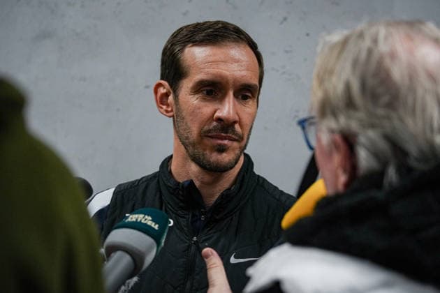 Fussball, Bundesliga, Herren, Freiburg - Europa-Park-Stadion, Europa Park Stadion,: Presse Konferenz, Europa League Spiel, Maccabi Tel-aviv, Julian Schuster (SC Freiburg, Trainer) Freiburg Europa Park Stadion Baden-Württemberg Deutschland Copyright: xFINLEYxMÖRCHx