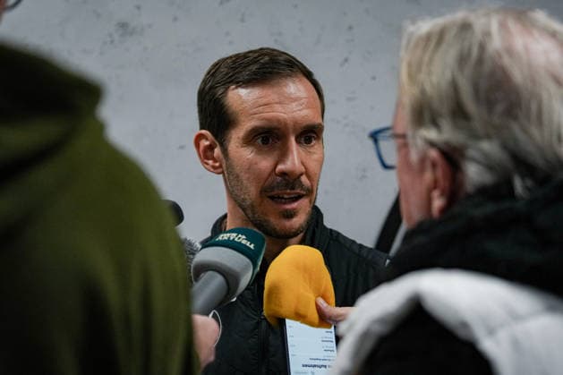 Fussball, Bundesliga, Herren, Freiburg - Europa-Park-Stadion, Europa Park Stadion,: Presse Konferenz, Europa League Spiel, Maccabi Tel-aviv, Julian Schuster (SC Freiburg, Trainer) Freiburg Europa Park Stadion Baden-Württemberg Deutschland Copyright: xFINLEYxMÖRCHx