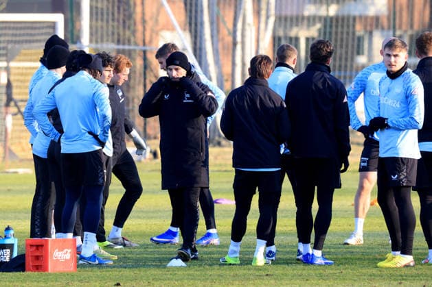 DEU, DFL, 2. FBL Hertha BSC, Training, 21.01.2026, Sportforum, Berlin, DEU, DFL, 2. FBL Hertha BSC, Training, im Bild Cheftrainer Stefan Leitl (Hertha BSC Berlin), Hertha-Spielerkreis DFL - regulations prohibit any use of Photographs as image sequences and or quasi-video