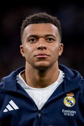 Real Madrid C.F. v AS Monaco - UEFA Champions League 2025 26 League Phase MD7 Kylian Mbappe of Real Madrid is seen during the performance of the official anthem prior to the UEFA Champions League 2025 26 League Phase MD7 match between Real Madrid C.F. and AS Monaco at Estadio Santiago Bernabeu on January 20, 2026 in Madrid, Spain. Madrid Estadio Santiago Bernabeu Madrid Spain Copyright: xAlbertoxGardinx AGardin_20260120_Foot_Champ_ReaMad_Mon_1458
