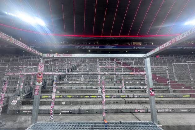 Kollektivstrafe:leerer Suedkurve,leerer Suedbloch der Bayern Fans,Fussballfans Schickeria. Fussball Champions League,Saison 2025 26, Ligaphase FC Bayern Muenchen - Royale Union Saint-Gilloise am 21.01.2026.
