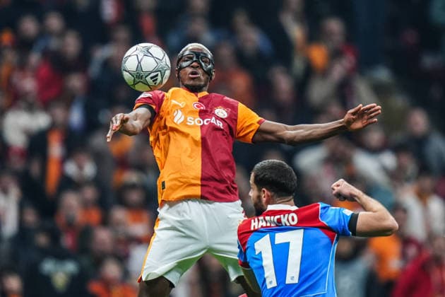 Galatasaray v Atletico Madrid - UEFA Champions League ISTANBUL, TURKIYE - JANUARY 21: Victor Osimhen (L) of Galatasaray in action against David Hancko (R) of Atletico Madrid during UEFA Champions League week 7 football match between Galatasaray and Atletico Madrid at RAMS Park in Istanbul, Turkiye on January 21, 2026. Hakan Akgun Anadolu Istanbul Turkey. Editorial use only. Please get in touch for any other usage.  Copyright: x2026xAnadoluxHakanxAkgunx