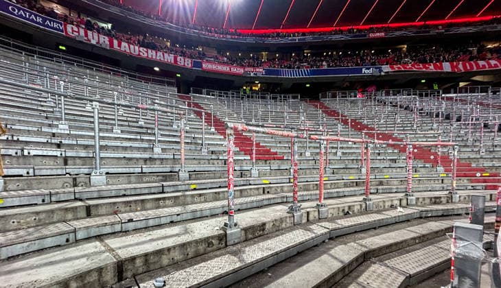 21.01.2026, xemx, Fussball UEFA Champions League, FC Bayern Muenchen - Union Saint-Gilloise v.l. Suedkurve ohne Fans (DFL DFB REGULATIONS PROHIBIT ANY USE OF PHOTOGRAPHS as IMAGE SEQUENCES and or QUASI-VIDEO) Muenchen
