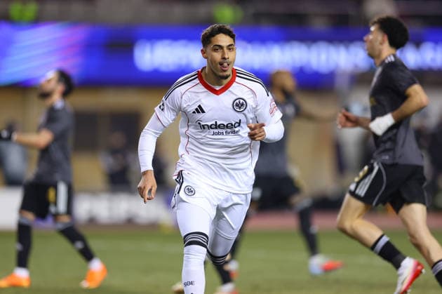 21.01.2026, Fussball UEFA Champions League, Qarabag Agdam FK - Eintracht Frankfurt, v.l., Torjubel zum 1:2 durch Fares Chaibi (Eintracht Frankfurt), Goal celebration, celebrate the goal DFL DFB REGULATIONS PROHIBIT ANY USE OF PHOTOGRAPHS AS IMAGE SEQUENCES AND OR QUASI-VIDEO. xdcx Copyright: HMBxMedia Claus