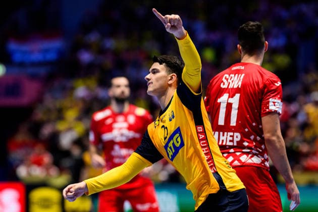 260121 Nikola Roganovic of Sweden celebrates during the EHF European Handball Championship preliminary round match between Sweden and Croatia on January 21, 2026 in Malmö. Photo: Petter Arvidson BILDBYRAN kod PA PA1130 handball handboll handball handbolls-em 2026 sverige sweden croatia kroatien ehf european handball championship sverige bbeng grappa33 jubel sverige sweden celebrates Copyright: PETTERxARVIDSON BB260121PA151