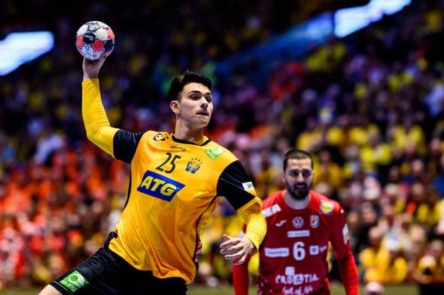 260121 Nikola Roganovic of Sweden during the EHF European Handball Championship preliminary round match between Sweden and Croatia on January 21, 2026 in Malmö. Photo: Petter Arvidson BILDBYRAN kod PA PA1130 handball handboll handball handbolls-em 2026 sverige sweden croatia kroatien ehf european handball championship sverige bbeng grappa33 sverige sweden Copyright: PETTERxARVIDSON BB260121PA152