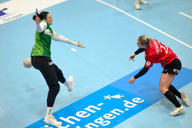 Nicole, Roth (Torwart, HSG Blomberg-Lippe, 61), Rikke, Hoffbeck (Aussen, Thueringer HC, 22) GER, Thueringen, Thueringer HC gegen HSG Blomberg-Lippe, Alsco Handball Bundesliga Frauen, 1. Handballbundesliga Frauen, Handball, 14.Spieltag, Saison 2025 2026, 21.01.2026 GER, Thueringen, Thueringer HC gegen HSG Blomberg-Lippe, Alsco Handball Bundesliga Frauen, 1. Handballbundesliga Frauen, Handball, 14.Spieltag, Saison 2025 2026, 21.01.2026 Bad Langensalza Copyright: xEibner-Pressefoto MartinxHerbstx EP_MHT