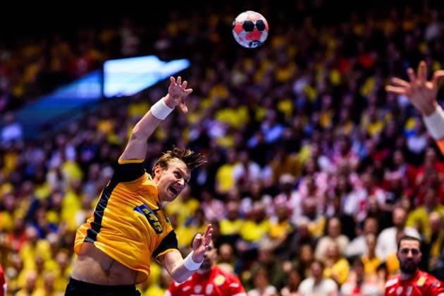 260121 Jonathan Carlsbogard of Sweden during the EHF European Handball Championship preliminary round match between Sweden and Croatia on January 21, 2026 in Malmö. Photo: Petter Arvidson BILDBYRAN kod PA PA1130 handball handboll handball handbolls-em 2026 sverige sweden croatia kroatien ehf european handball championship sverige bbeng grappa33 sverige sweden Copyright: PETTERxARVIDSON BB260121PA191