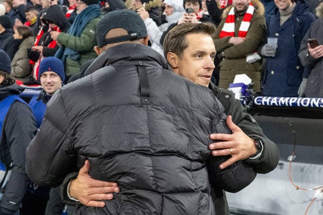 Chefcoach David Hubert (Royale Union Saint Gilloise) begruesst Cheftrainer Vincent Kompany (FC Bayern Muenchen), FC Bayern Muenchen vs. Royale Union Saint Gilloise, Fussball, UEFA Champions League, 7. Spieltag, 21.01.2026 DFB regulations prohibit any use of photographs as image sequences and or quasi-video Muenchen Bayern Deutschland
