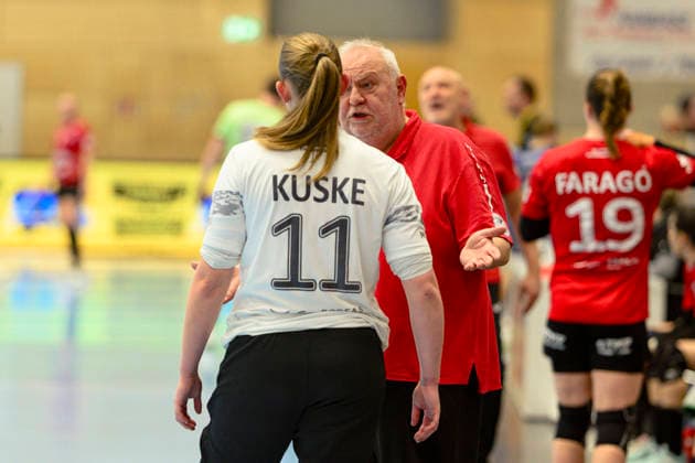 Laura, Kuske (TW, Thueringer HC, 11), Helfried, Mueller (Co-Trainer, Thueringer HC) GER, Thueringen, Thueringer HC gegen HSG Blomberg-Lippe, Alsco Handball Bundesliga Frauen, 1. Handballbundesliga Frauen, Handball, 14.Spieltag, Saison 2025 2026, 21.01.2026 GER, Thueringen, Thueringer HC gegen HSG Blomberg-Lippe, Alsco Handball Bundesliga Frauen, 1. Handballbundesliga Frauen, Handball, 14.Spieltag, Saison 2025 2026, 21.01.2026 Bad Langensalza Copyright: xEibner-Pressefoto MartinxHerbstx EP_MHT