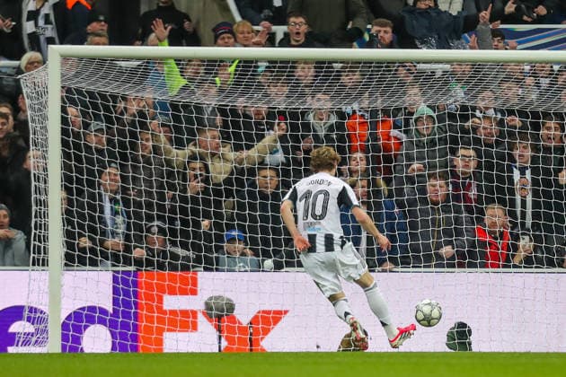 Newcastle United v PSV, UEFA Champions League Anthony Gordon Of Newcastle United scores a GOAL 2-0 during the Newcastle United v PSV Eindhoven UEFA Champions League Round 1 League stage match at St. James Park, Newcastle Upon Tyne, England on 21 January 2026 Credit: Lee Keuneke Every Second Media Editorial use only. All images are copyright Every Second Media Limited. No images may be reproduced without prior permission. Copyright: xIMAGO EveryxSecondxMediax ESM-1768-0039 LeexKeunekex xEveryxSecondxMediax