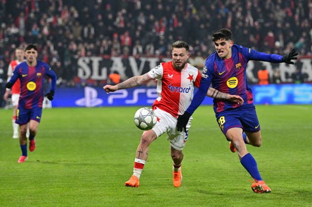 Vasil Kusej of Slavia, left, and Gerard Martin of Barcelona in action during the Champions League 7th round match Slavia Praha vs FC Barcelona, Barca in Pilsen, Czech Republic, January 21, 2026. (CTKxPhoto VitxSimanek) CTKPhotoP2026012110223  CTKPhotoP2026012110223