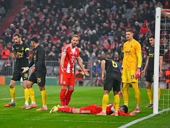21.01.2026, Fussball UEFA Championsleague 2025 2026: Vorrunde 7.Spieltag, FC Bayern München - Union Saint-Gilloise, in der Allianz-Arena München. Harry Kane (FC Bayern München) regt sich über Raphael Guerreiro (FC Bayern München) auf, der ihm eine Tormöglichkeit weggenommen hat