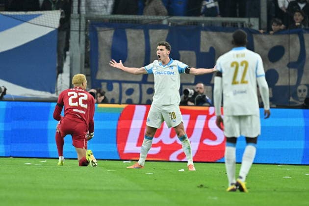 Marseille vs Liverpool - UEFA Champions League MARSEILLE, FRANCE - JANUARY 21: Benjamin Pavard of Olympique Marseille are seen during the UEFA Champions League week 7 football match between Olympique Marseille and Liverpool at Stade Velodrome in Marseille, France, on January 21, 2026. Mustafa Yalcin Anadolu Marseille France. Editorial use only. Please get in touch for any other usage.  Copyright: x2026xAnadoluxMustafaxYalcinx