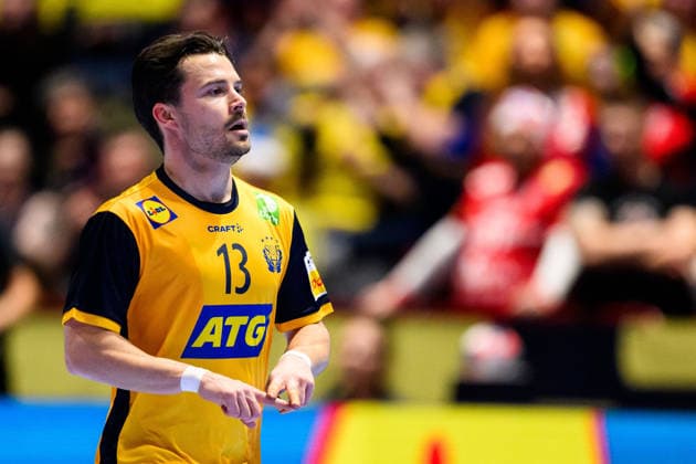 260121 Sebastian Karlsson of Sweden celebrates during the EHF European Handball Championship preliminary round match between Sweden and Croatia on January 21, 2026 in Malmö. Photo: Petter Arvidson BILDBYRAN kod PA PA1130 handball handboll handball handbolls-em 2026 sverige sweden croatia kroatien ehf european handball championship sverige bbeng grappa33 jubel sverige sweden celebrates Copyright: PETTERxARVIDSON BB260121PA214